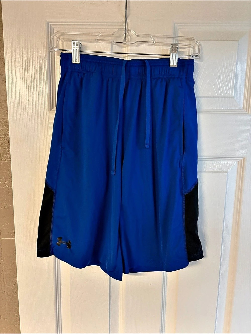 Under Armour HeatGear athletic shorts Athletic Shorts in Blue Size Medium Like